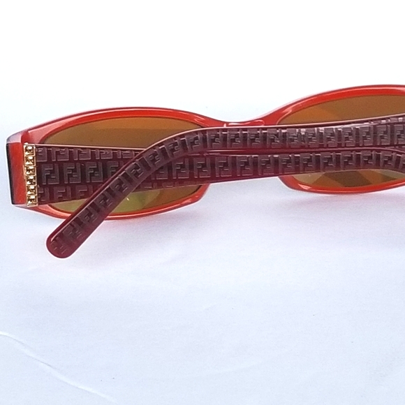 Fendi eyeglasses frames - Picture 2 of 16